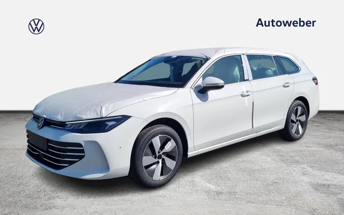 Volkswagen Passat cena 207330 przebieg: 8, rok produkcji 2024 z Mielec małe 106